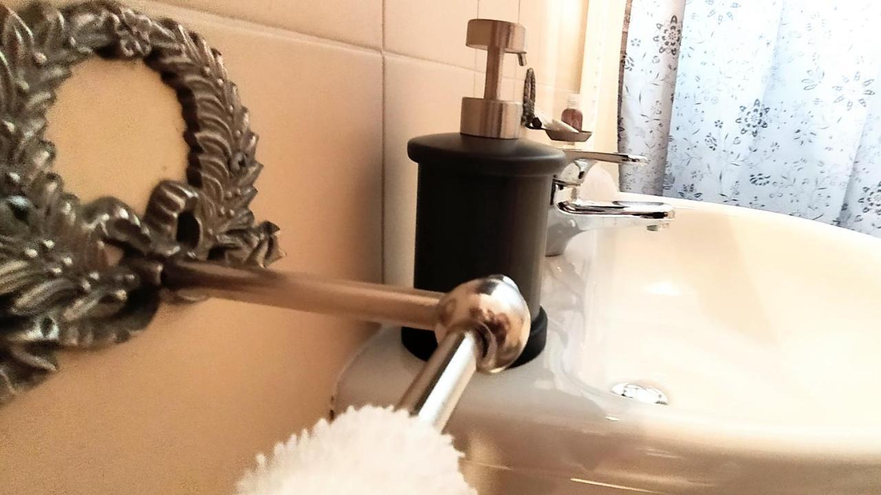 Appartamento La Terrazza Di Dora Menaggio Zewnętrze zdjęcie